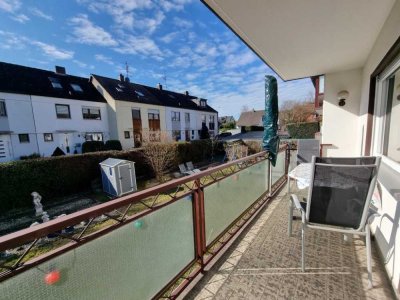 Einfach top ...
Modernisierte 3 Zimmer- Wohnung mit Balkon und Gartenanteil ...