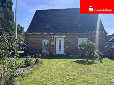 Gut aufgeteiltes Einfamilienhaus auf großem Grundstück
