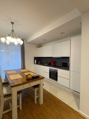Moderne 3-Zimmer-Wohnung mit Terrasse & EBK