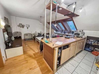 Bezugsfrei:Wohnen unterm Dach - Charmante 3 Zimmer Wohnung in Dortmund-Körne