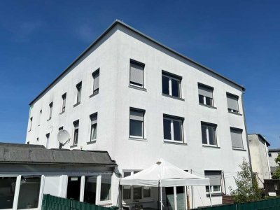 Auch für WGs geeignet! Großzügige, schöne und gut geschnittene 4 Zimmer-Wohnung, Max-Eyth-Str. 10...