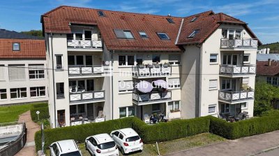 Zentrale Eigentumswohnung mit viel Potenzial und Tiefgaragenstellplatz!