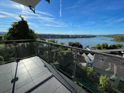 Moderne 2,5 Zimmer Dachgeschoß Wohnung mit Balkon