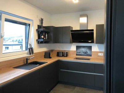 Barrierefreundliche Penthousewohnung mit Terrasse, Aufzug  und Tiefgaragenstellplatz