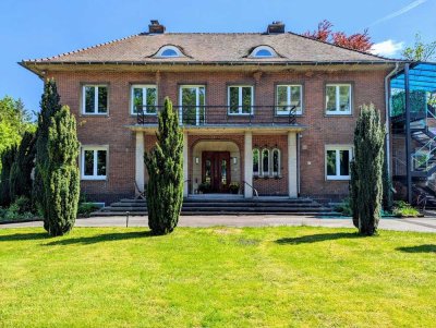 Luxuriöses Wohnen mit Gartenidylle - 220 m² Wohnkomfort in historischer Villa