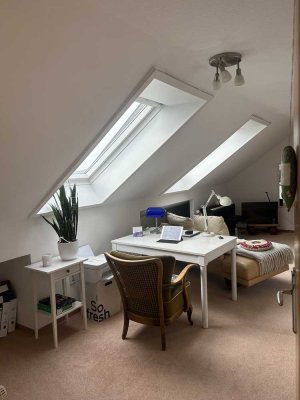 Helle 2-Zimmer Dachgeschosswohnung in Ludwigsburg