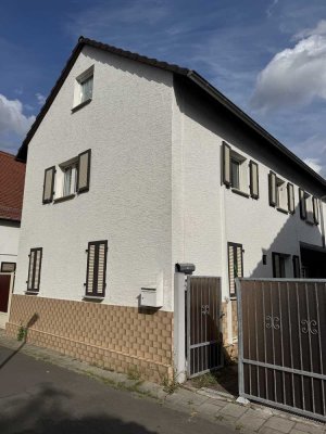 Ein bis Zweifamilienhaus in Darmstadt Arheilgen