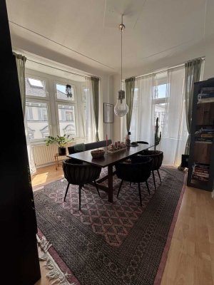 Jugendstilhaus: Lichtdurchflutete und modernisierte 3-4-Raum-Wohnung in Unna-Innenstadt