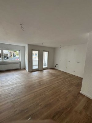 Erstbezug nach Sanierung mit Balkon: ansprechende 3-Zimmer-Wohnung in Würselen
