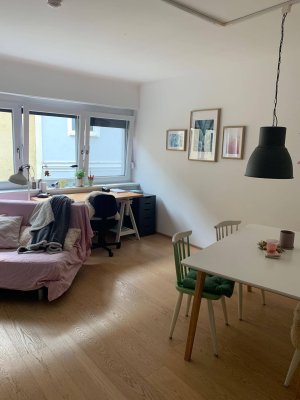 Vollmöblierte 2-Zimmer Neubauwohnung mit Fußbodenheizung in TOP Lage