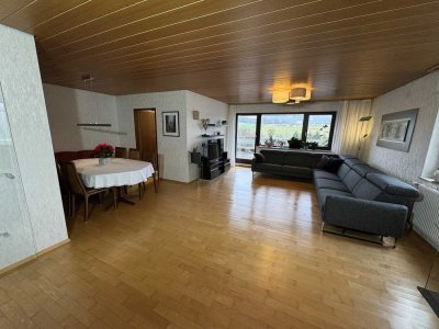 Großzügige 142 m² Terrassenwohnung mit zwei großen Terrassen in ruhiger Lage in Aalen auf der Heide