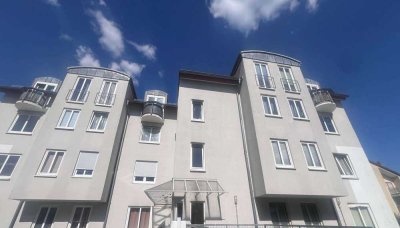 Gemütliche 2-Zimmer-Wohnung mit Tiefgaragenstellplatz!