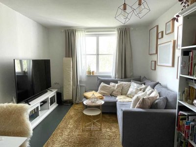 Südstadtflair - Sehr schöne Altbauwohnung mit hohen Decken und Sonnenbalkon zur Hofseite