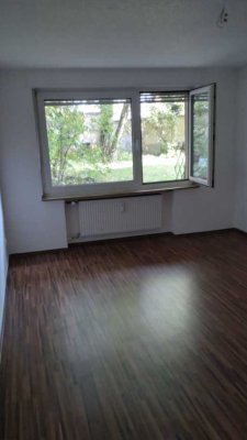 Günstige 1,5 Zimmer-Wohnung mit Balkon