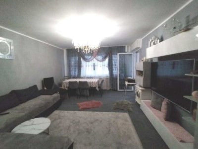 Etagenwohnung mit Balkon