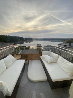 Sonnige Wohnung mit Seeblick und 2 Balkonen