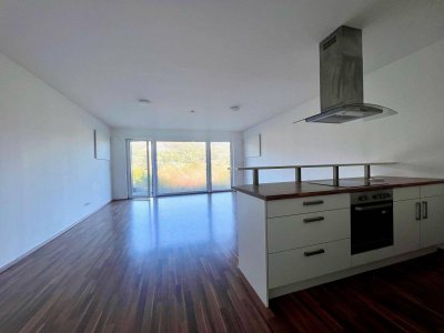 ++ IDYLLISCHE LAGE ++ ZWEI Zimmer mit TERRASSE und GARTEN