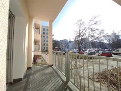 Freie 3-Zimmer-Altbauwohnung in ruhiger Fahrradstraße mit Südbalkon und hohen Decken