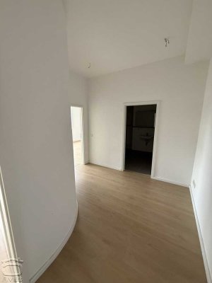 renovierte 1 ZKB Wohnung im 1. Obergeschoss zu vermieten *Provisionsfrei*