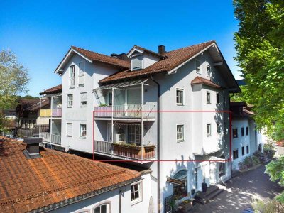 Singles und Paare aufgepasst - sonnige 2 Zimmer-Wohnung mit Balkon im Zentrum von Bruckmühl