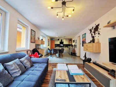 Modernisierte 2-Zimmer Wohnung mit Parkplatz in Steinach