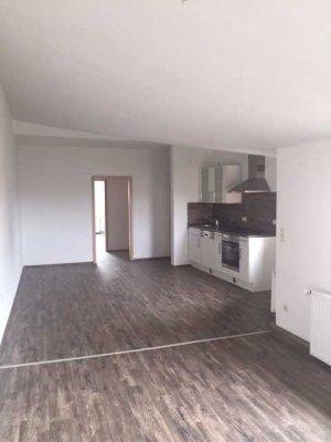 4 Zimmer im DG mit Einbauküche in Nordhausen  provisionsfrei zu verkaufen !