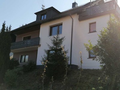 Gepflegte 4-Zimmer-Dachgeschosswohnung mit Terasse in Flörsbachtal