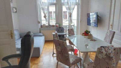 HEISS BEGEHRT!! Hervorragend geschnittene 4-ZKBB in gepflegtem Altbau im Westend/Rheingauviertel
