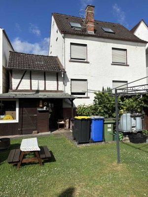 Gepflegtes 6-Raum-Einfamilienhaus mit schönem Garten in Lollar