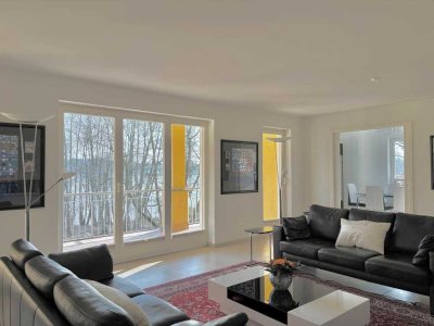 LOFTARTIG - großzügig - zeitlos : 160 m² - mit großer Balkonterrasse zum See