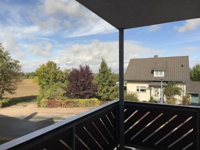 Helle 2-Zi.-Whg. mit Balkon, Tageslichtbad & Stellplatz