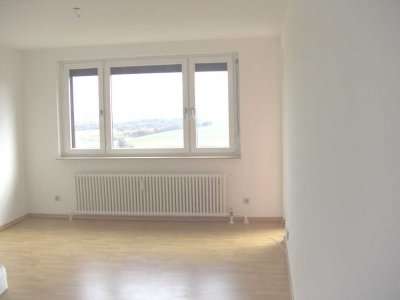 Vermietete 3-ZKB-Wohnung mit Weitblick in Feldrandlage – Kapitalanlage mit Aussicht