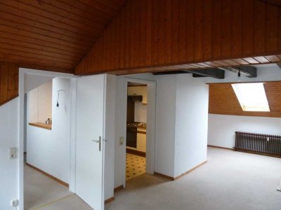 Schöne 40m²  1,5 Z. DG. EBK. D. Bad. KM 290,- Lüdenscheid, Zentr.nah