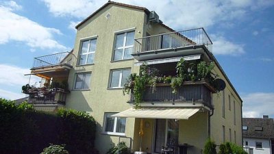 Stilvolle, gepflegte 3-Zimmer-Wohnung mit EBK in Limeshain