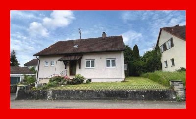 Freistehendes Einfamilienhaus mit großem Garten und Ausbaupotenzial!