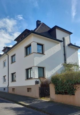 Schaffen Sie sich ein neues Zuhause! Haus sucht glückliche Familie!