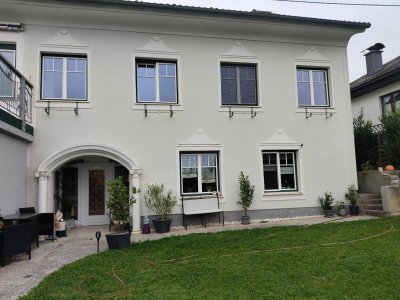 Charmantes Wohnhaus mit zwei separaten Eingängen – vielseitig nutzbar als Ein- oder Zweifamilienhaus