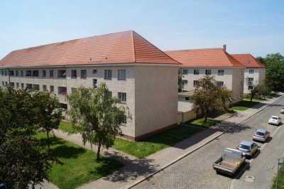 2-Zimmer-Dachgeschoss-Wohnung mit schönem Balkon in sehr ruhiger Grünlage