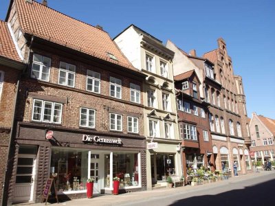 City-Altbau-Wohnung