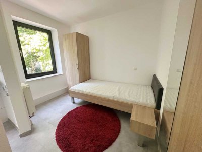 Möbliertes, kleines Appartment mit Bad in ruhiger Lage! Nah an der B 17