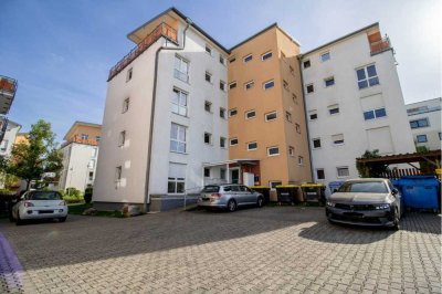 Gutgeschnittene 3-Zimmerwohnung mit Balkon und 2 Kfz-Stellplätzen - Im Nassauviertel in Idstein -