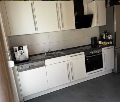 Mieter sucht Nachmieter für helle 3 Zimmer Wohnung