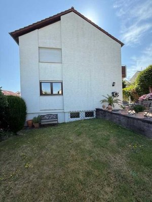 Solides Haus auf Eckgrundstück in Schwaikheim