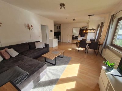 Renovierte, helle und ruhige 2-Zimmer-Hochparterre-Wohnung