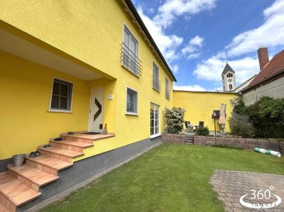 Top gepflegtes Haus mit schönem Garten und 2 Stellplätzen in ruhiger Lage - frei ab Ende 2025