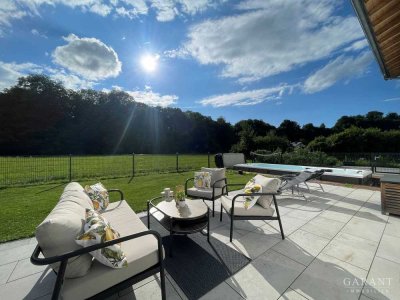 Gartenwohnung mit Pool: ca. 170 mÂ² Lebensraum in idyllischer Lage von Altenmarkt an der Alz
