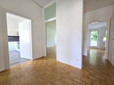 * * * 6 Radmin. zur TU-INFFELD... 10 Radmin. zum KAISER-JOSEF-PLATZ/OPERNHAUS... TERRASSE + BALKON... GANZTAGSSONNE... TIEFGARAGE * * *