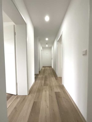 Modern sanierte 3-Zimmer-Erdgeschosswohnung mit Balkon in Bad Arolsen-Mengeringhausen