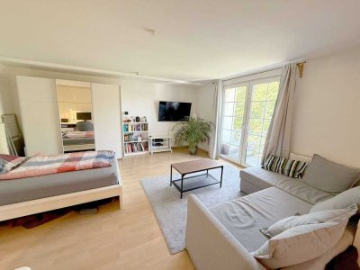 Beste Lage in der Neusser-Innenstadt: Helles und gemütliches Apartment mit Einbauküche und Balkon