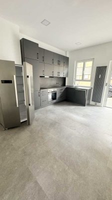 Loftstyle ! Nähe Plärrer 4-Zi-Whg., 117m², mit moderner Einbauküche, im EG